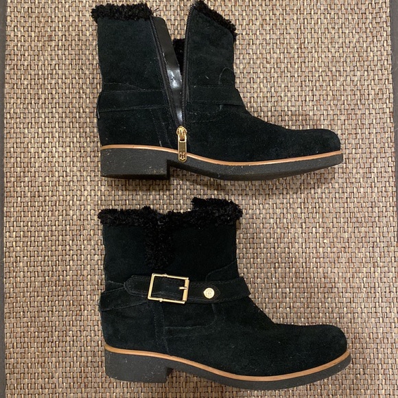 Tommy Hilfiger 7 Black Faux Suede Boots - Picture 8 of 12